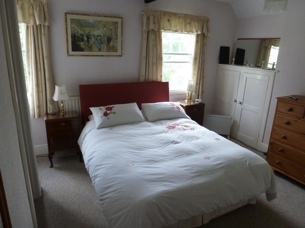 The Garden House Grittleton Bed & Breakfast Room photo